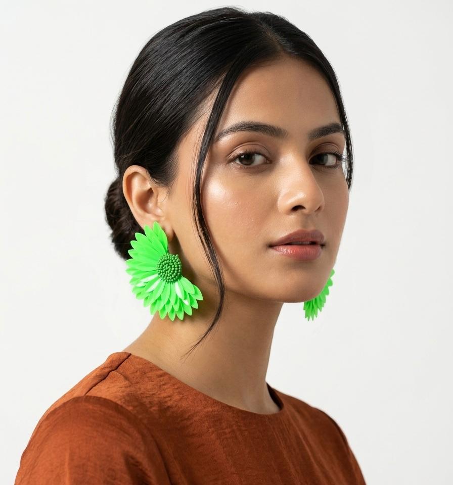 Neon Daisy, Don't Look Away